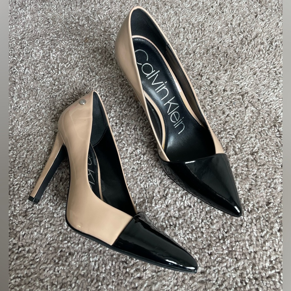 Calvin Klein Black and Tan 4 inch Stiletto Heels EUC | Size 7